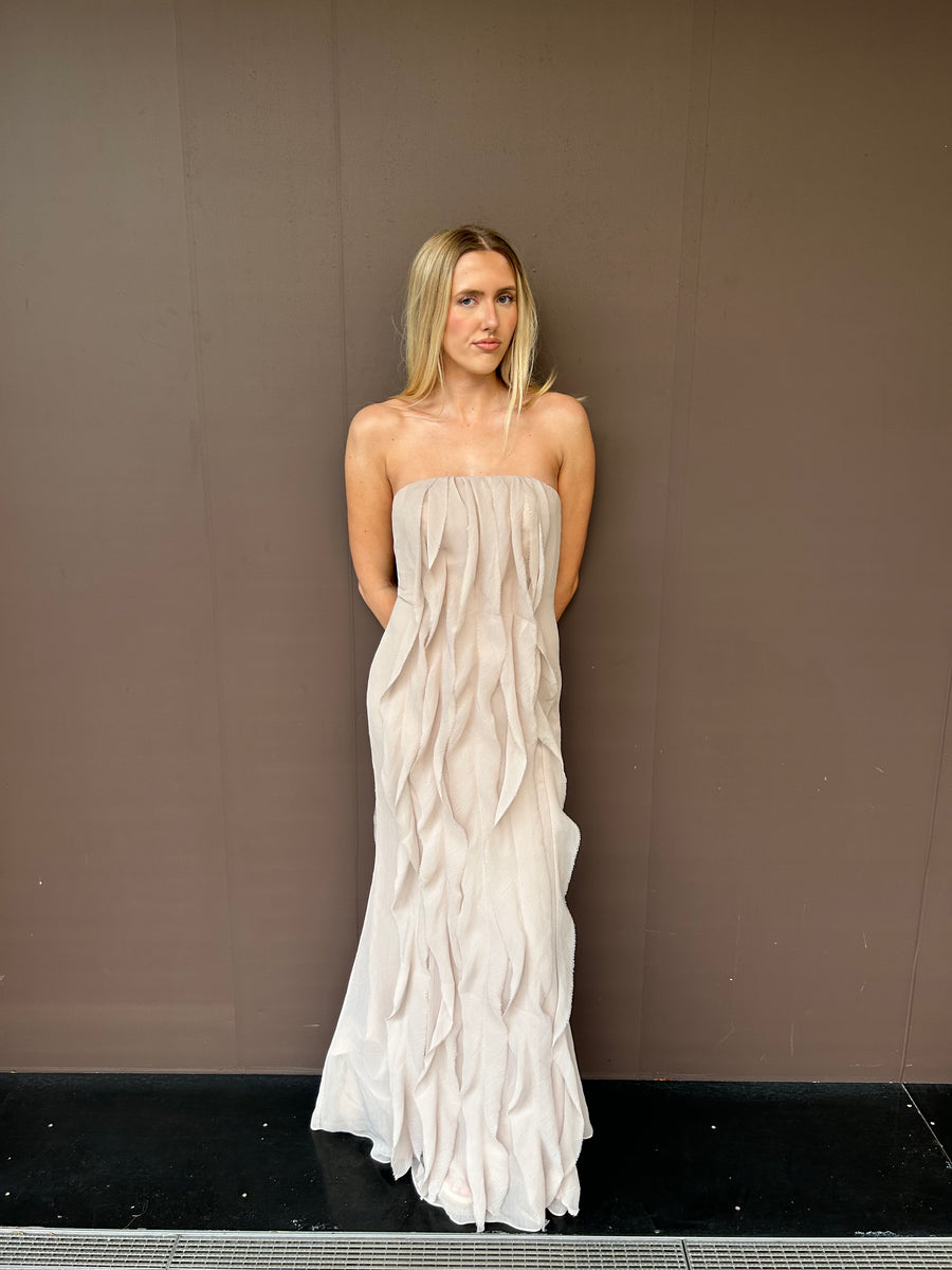 Vera Wang Vintage Cascading Gown In Dusty Pink