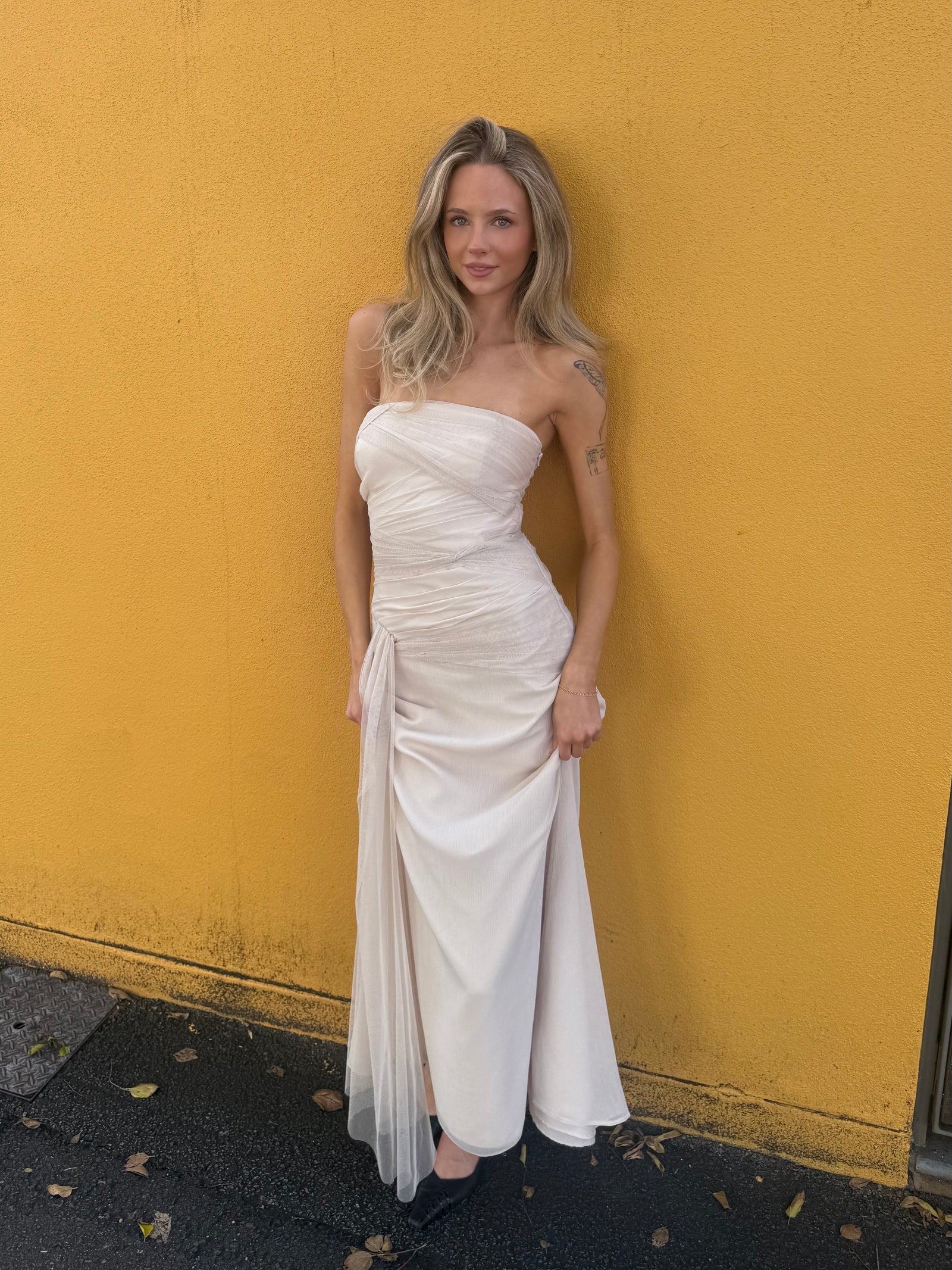 Vera Wang Paloma Maxi In Dove