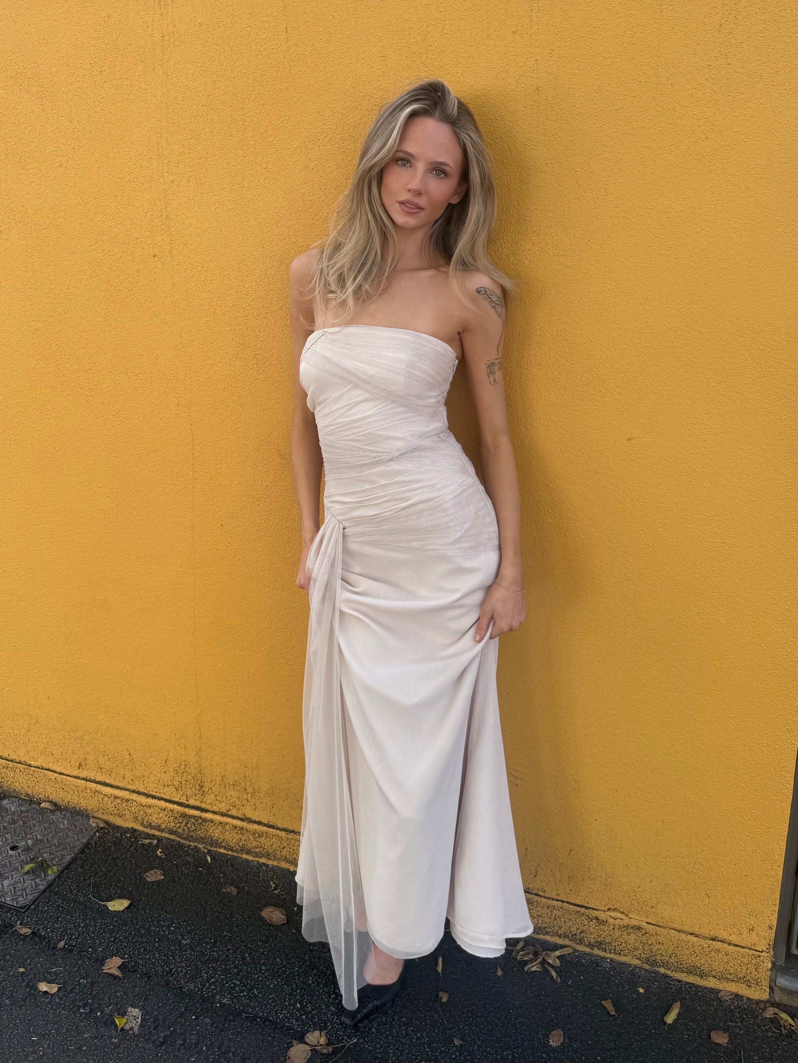 Vera Wang Paloma Maxi In Dove