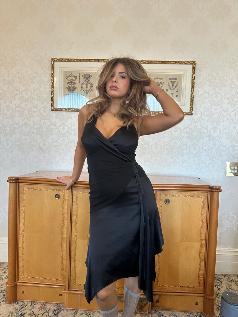 Bebe Vintage Marlo Midi in Black