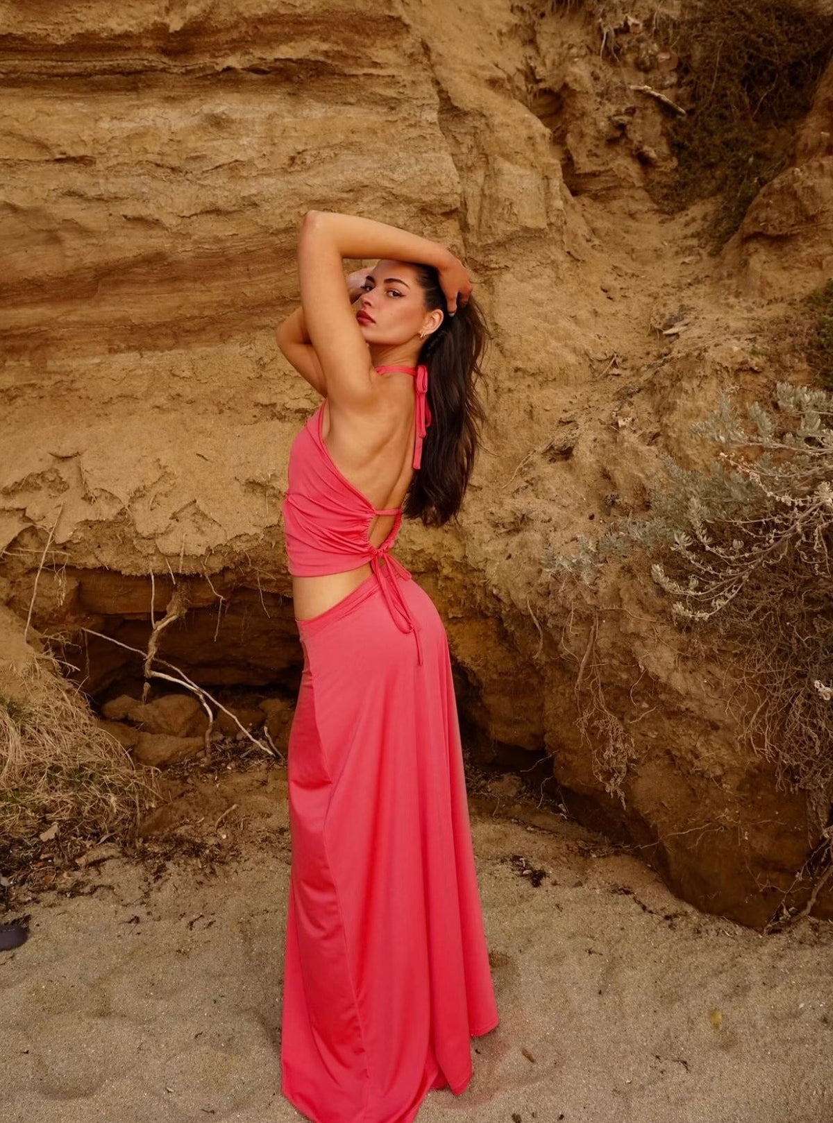 Suki set in Coral